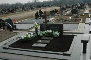 Antkapių ir paminklų gamyba Klaipėdoje ir Žemaitijoje   